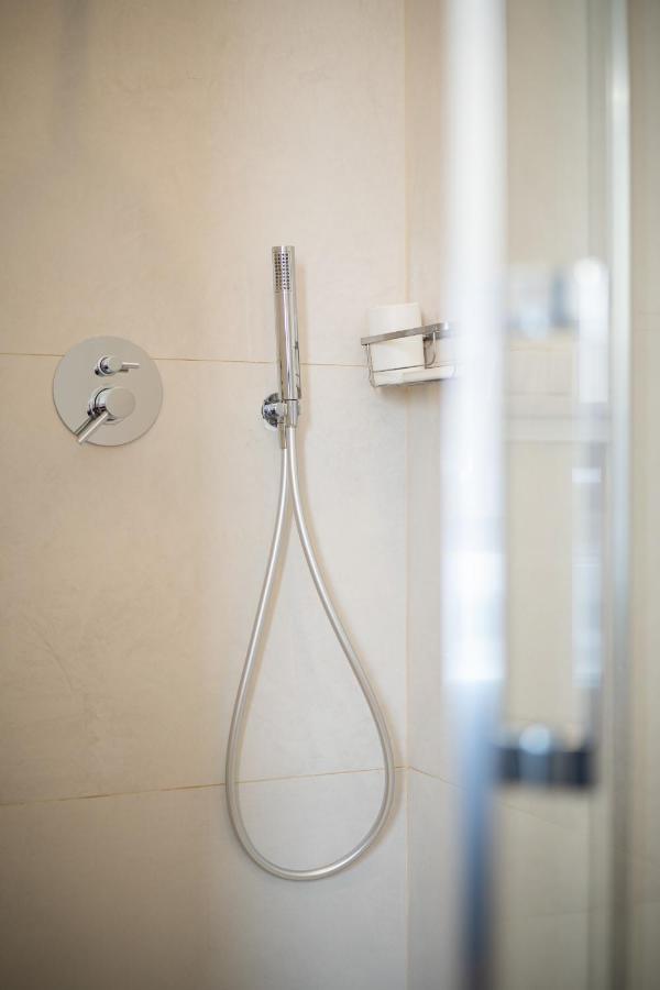 Colosseo Luxe Apartment In The Center Of Roma Ngoại thất bức ảnh