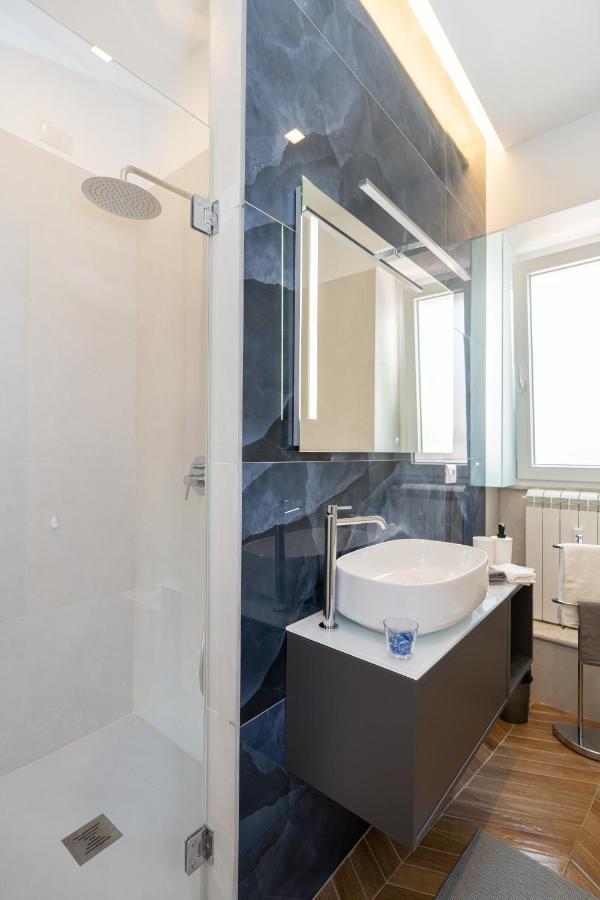 Colosseo Luxe Apartment In The Center Of Roma Ngoại thất bức ảnh