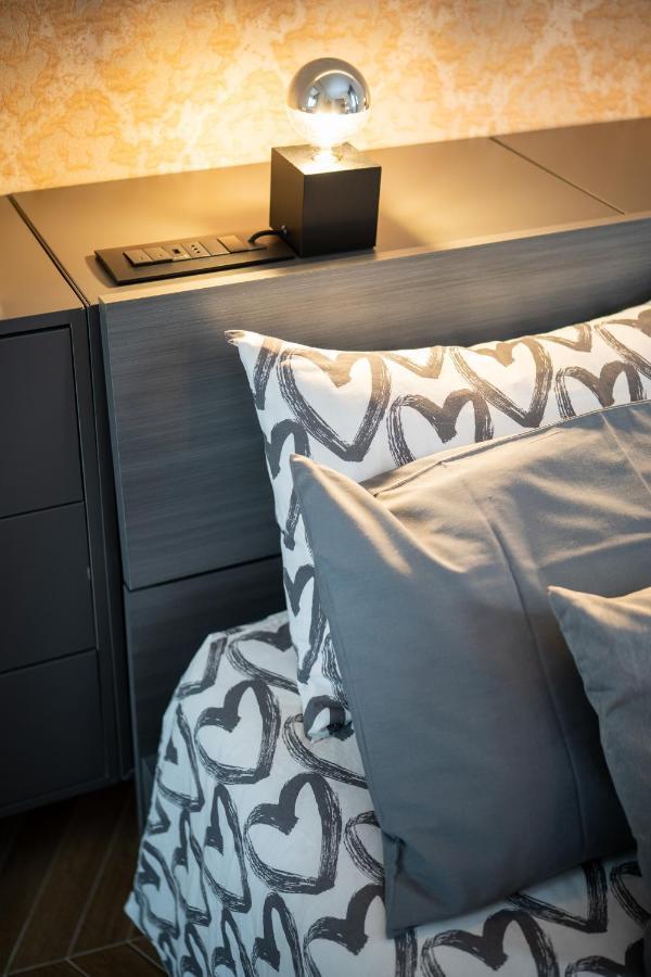Colosseo Luxe Apartment In The Center Of Roma Ngoại thất bức ảnh